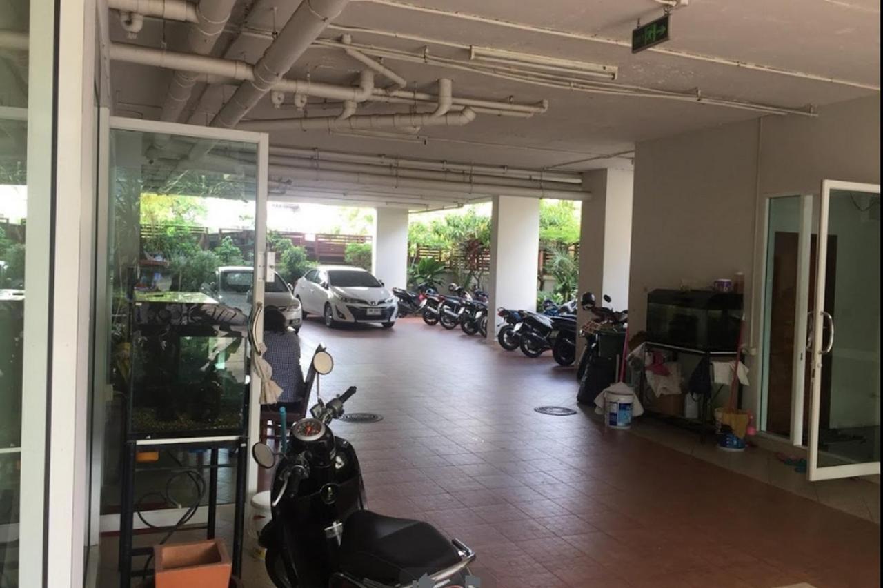 Oyo 1097 Thep Apartment Pattaya Exterior foto
